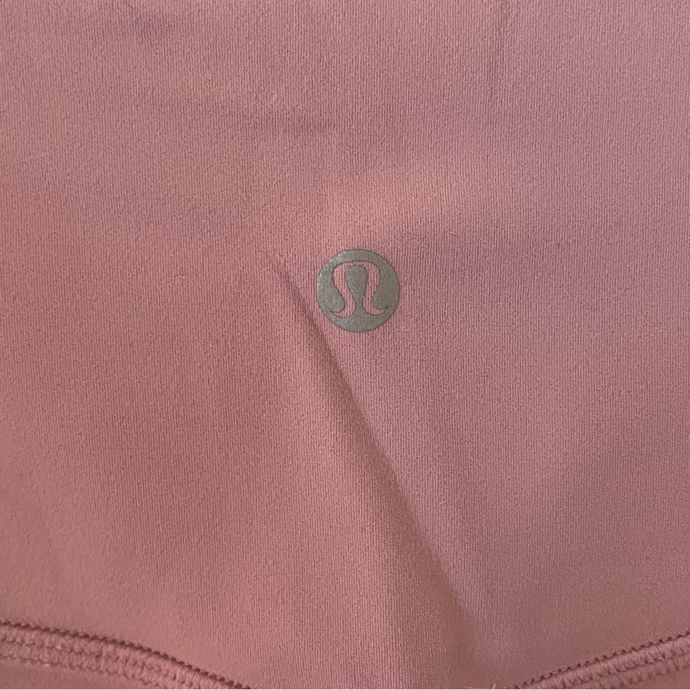 Lululemon Align 3/4 Crop Leggings. Size 6, light pink/rose color. - Picture 4 of 7